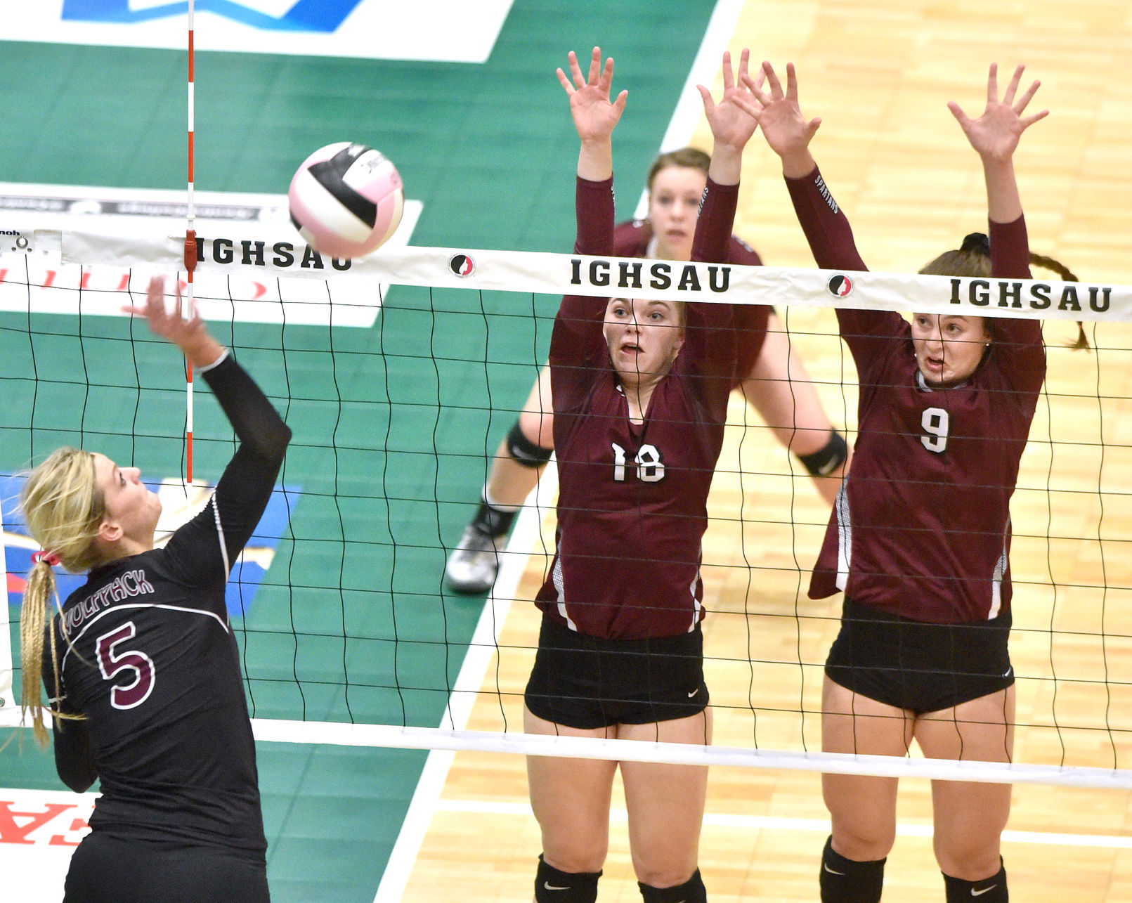 Western Christian vs Grundy Center state volleyball